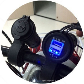 Chargeur de téléphone d&#39;alimentation USB Scoket de guidon de moto étanche avec une longueur de ligne de 60 cm envoyer un fusible 2 pièces comme cadeau